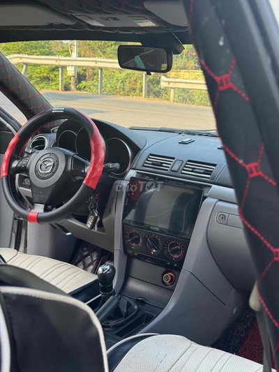 Mazda 3 Sport màu Bạc