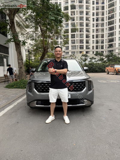 Xe Kia Carnival Signature 2.2D 2024