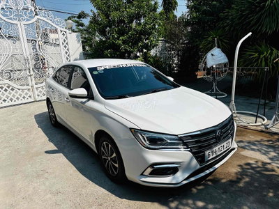 cặp xe MG5 . 2023-2024 . xe nguyên rin . như mới