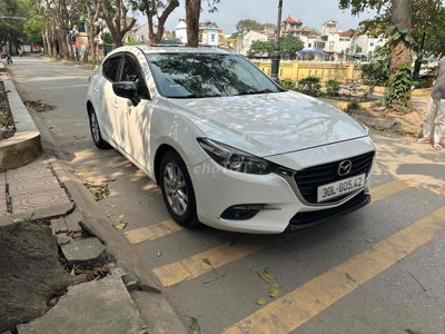 Mazda 3 HB 2018 Trắng 100000 km