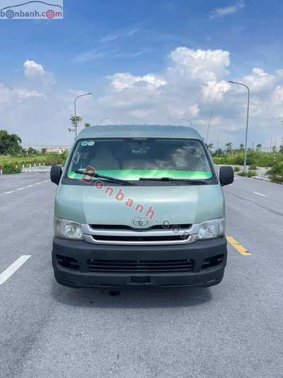 Xe Toyota Hiace Van 2.5 2010