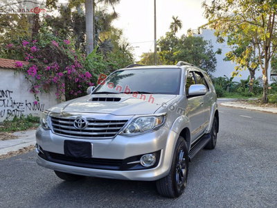 Xe Toyota Fortuner 2.5G 2015