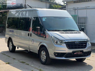 Xe Ford Transit Tiêu chuẩn 2022