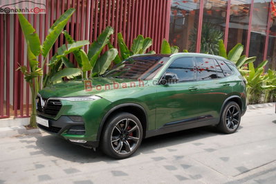 Xe VinFast Lux SA 2.0 Premium 2.0 AT 2021