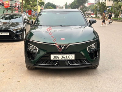 Xe VinFast VF MPV 7 Eco 2025