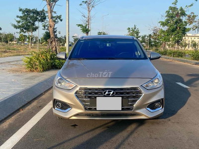Hyundai Accent 2018 Vàng cát