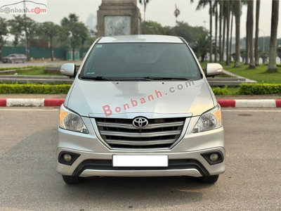 Xe Toyota Innova 2.0G 2015