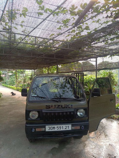 Suzuki 7 chỗ Xanh rêu