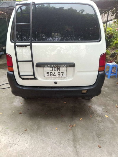 Daihatsu 7 chỗ 2006