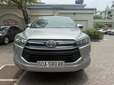Toyota Innova 2019 2.0E Bạc