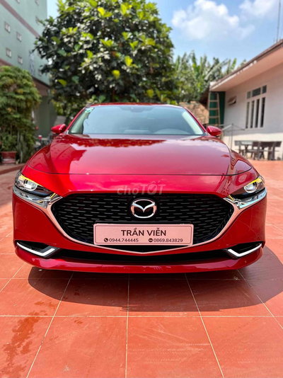 Mazda 3 2024 1.5L Luxury - 8000 km