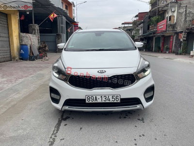 Xe Kia Rondo GAT 2017