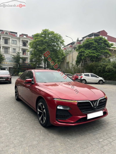 Xe VinFast Lux A 2.0 Base 2.0 AT 2019