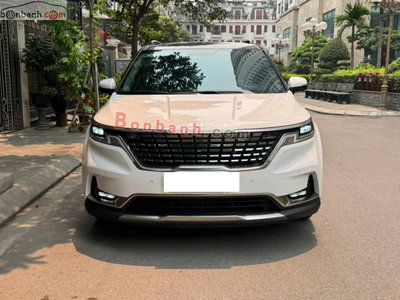 Xe Kia Carnival Premium 2.2D 7S 2024