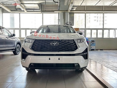 Xe Toyota Innova Cross HEV 2.0 CVT 2026