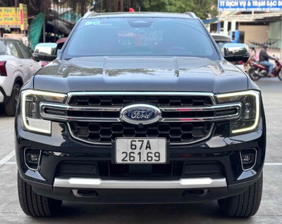Ford Everest 2023 Titanium 2.0L 4x2 AT - 66000 km
