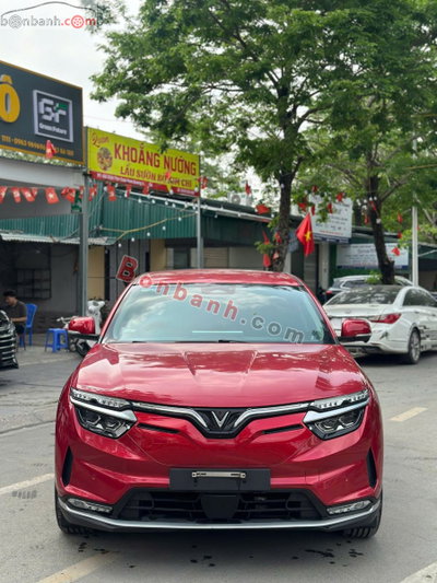 Xe VinFast VF8 Eco AWD 2023