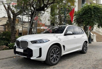 Xe BMW X5 xDrive40i M Sport 2024