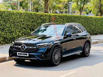 Xe Mercedes Benz GLC 300 4Matic 2023