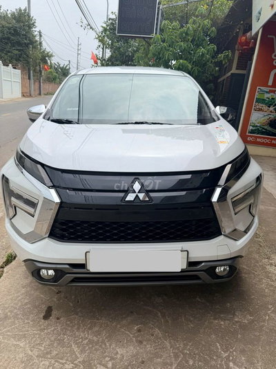 Mitsubishi Xpander Premium 2022 Trắng