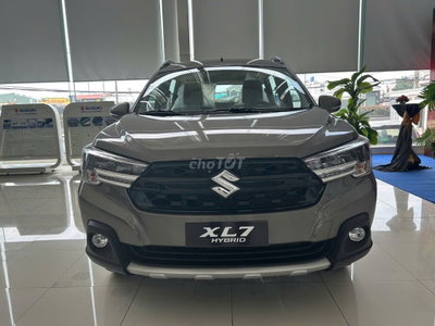 Suzuki XL7 Hybrid màu Nâu