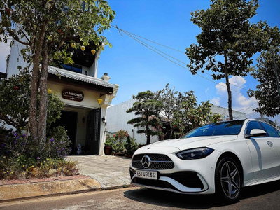 Mercedes-Benz C300 AMG 2024 Trắng Như mới
