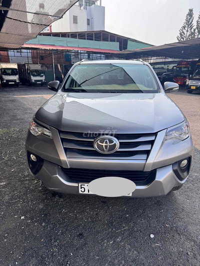Toyota Fortuner 2017 2.4G số sàn máy dầu