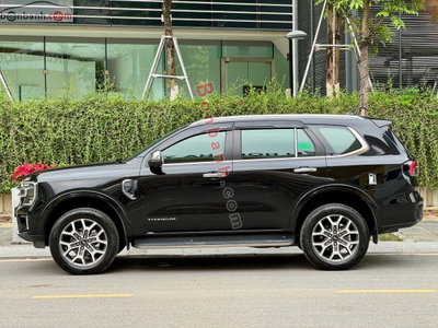 Xe Ford Everest Titanium 2.0L 4x2 AT 2023