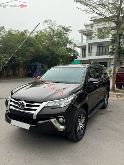 Xe Toyota Fortuner 2.4G 4x2 MT 2017