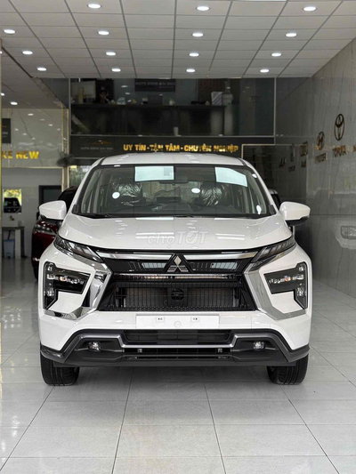 Xpander Premium 2025 Màu Trắng Odo 8.000km