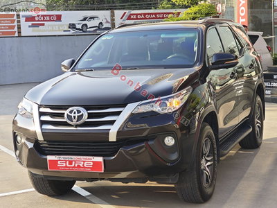 Xe Toyota Fortuner 2.4G 4x2 MT 2019