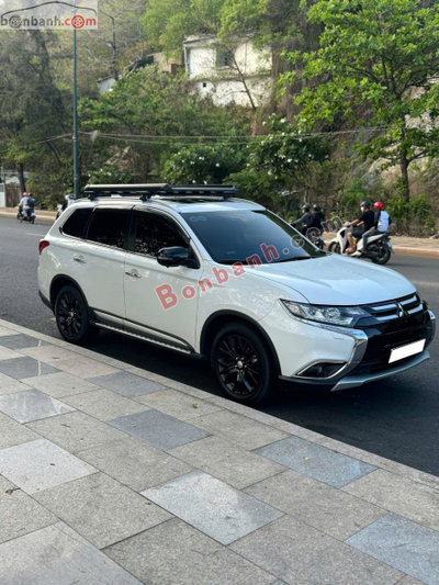 Xe Mitsubishi Outlander 2.0 CVT Premium 2018