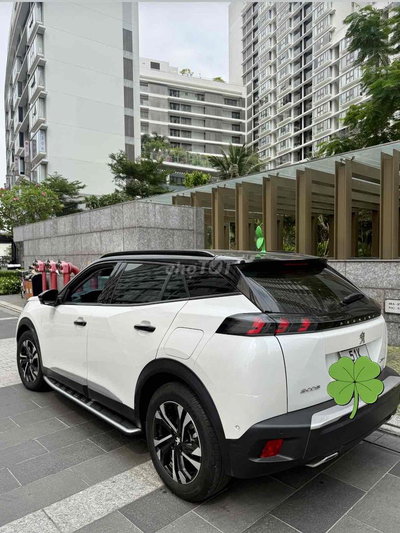 Peugeot 2008 GT Line 2022 Trắng 36000 km