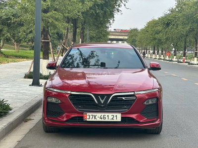 VinFast Lux A2.0 2021 - 80000 km