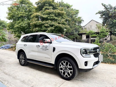 Xe Ford Everest Titanium Plus 2.0L 4x4 AT 2023