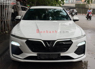 Xe VinFast Lux A 2.0 Tiêu chuẩn 2022