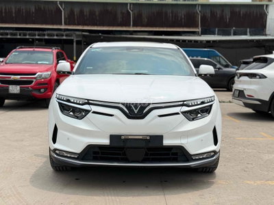 Cần Bán Xe VinFast VF8 Plus 2023 Trắng SDI