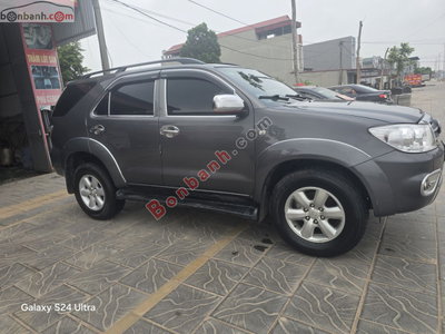 Xe Toyota Fortuner 2.5G 2009
