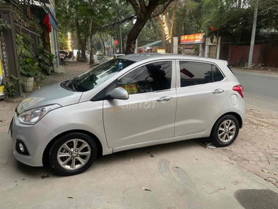 Hyundai i10 2015 Bản đủ Bạc
