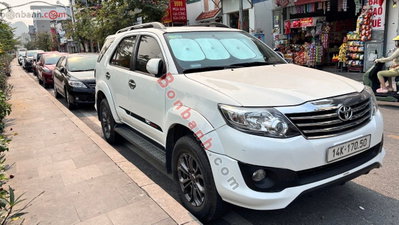 Xe Toyota Fortuner TRD Sportivo 4x2 AT 2014