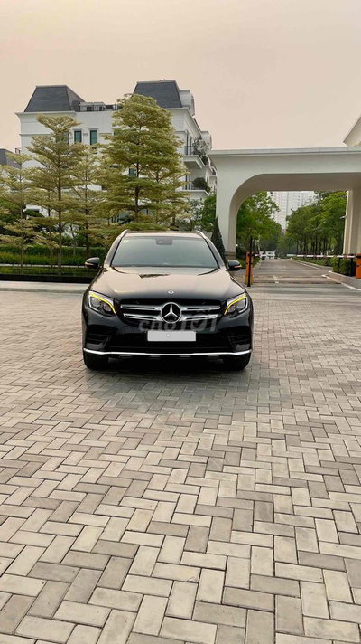 Mercedes-Benz GLC 300 4Matic 2017 Đen