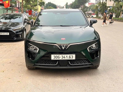 VinFast VF7 2025 Plus - 15000 km
