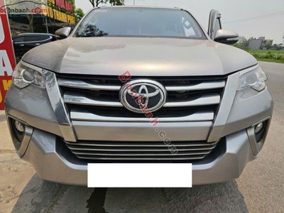 Xe Toyota Fortuner 2.4G 4x2 MT 2017