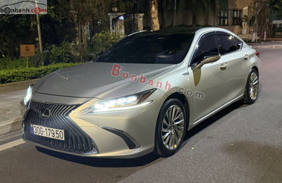 Xe Lexus ES 250 2019