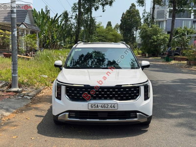 Xe Kia Carnival Signature 2.2D 2025