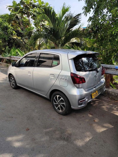 Bán xe Toyota Wigo 2018 Bạc
