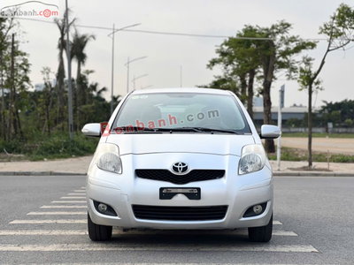 Xe Toyota Yaris 1.3 AT 2010