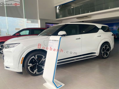 Xe VinFast VF9 Eco 2023