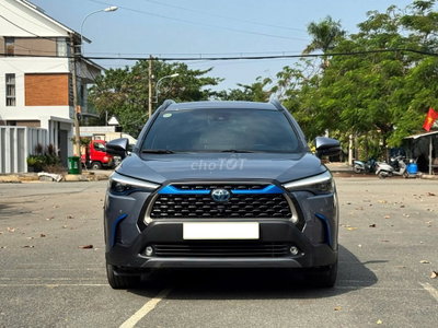 Toyota Cross 1.8HV 2023 Hybrid màu xám/xanh