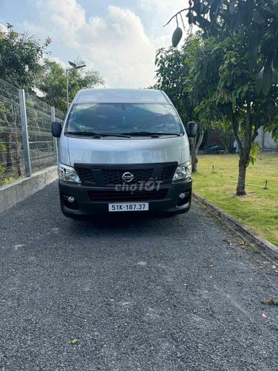 Nissan URVAn 2,5 sản xuất 2015